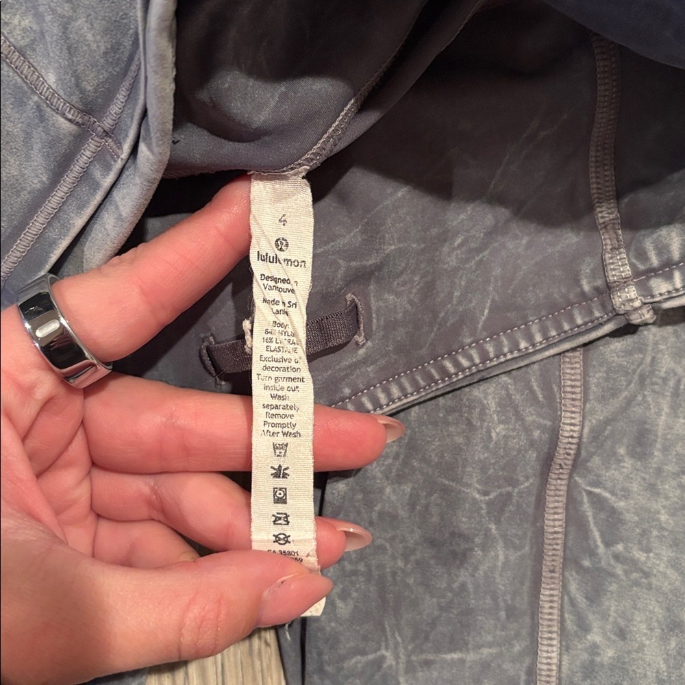 Lululemon Fast and Free High Rise Tight 25" Size 4 - Ice Wash Asphalt Grey - Picture 5 of 11